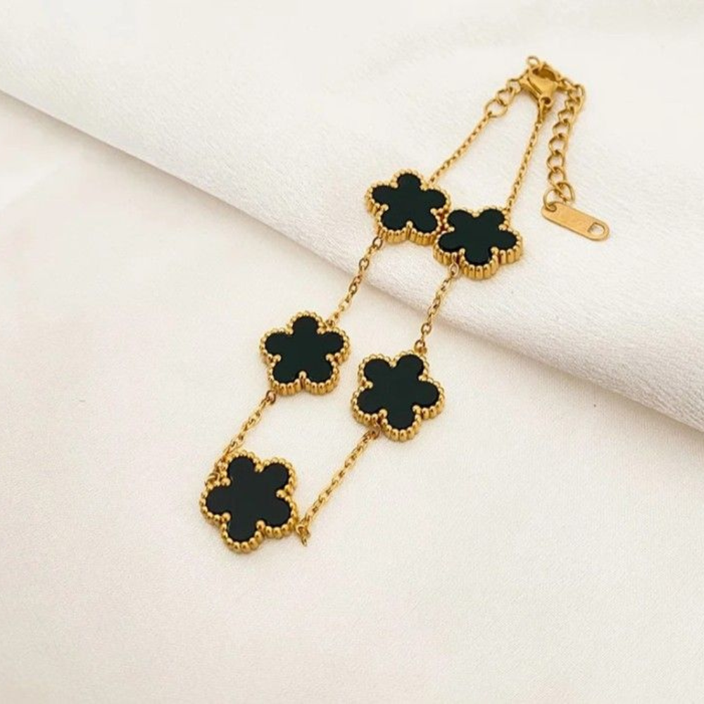 Clover Anti Tarnish Bracelet for Women Stylish | Stainless Steel Bracelet for Woman | Fashion Jewellery for Women Aesthetic Accessories for Girls Chain Bracelet Gold